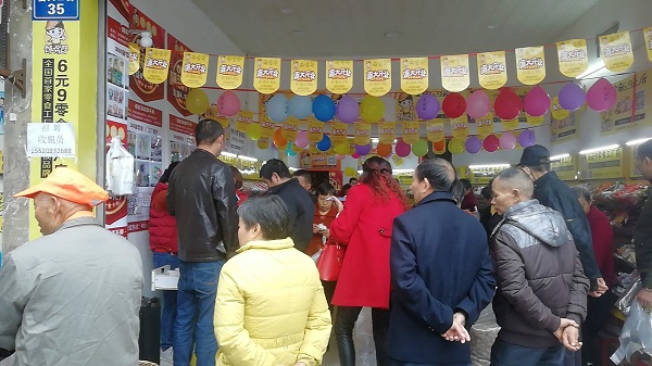 如何對零食店加盟品牌進行實地考察？