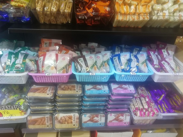 零食加盟店櫥窗怎么設計？需要注意哪些？